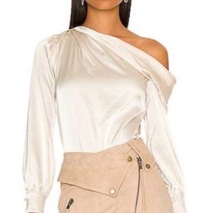 Heartloom Off-Shoulder Cream Blouse